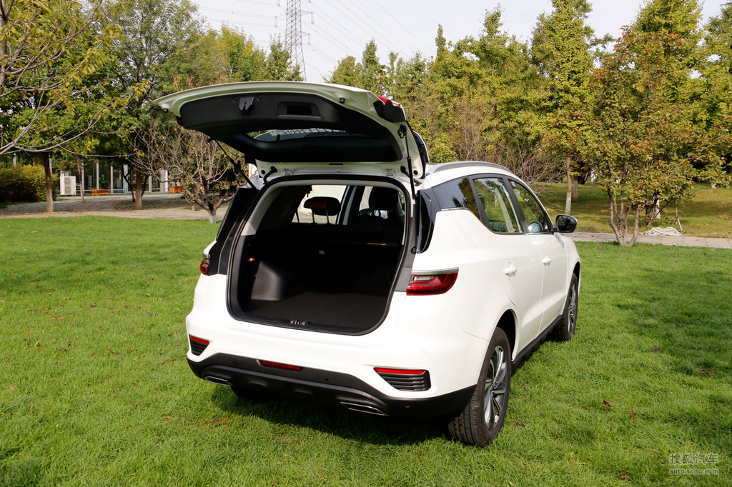 【 吉利远景x6高清图片】_2020款 1.