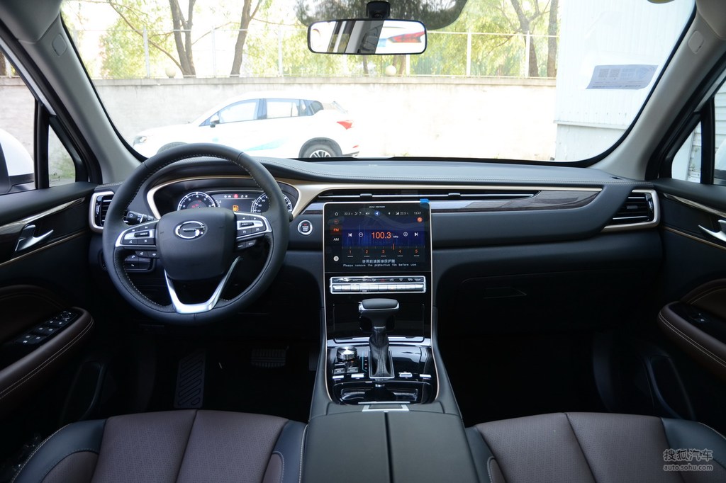 搜狐汽车>图库>广汽传祺>广汽传祺>gs5>2019款传祺gs5 270t 自动豪华