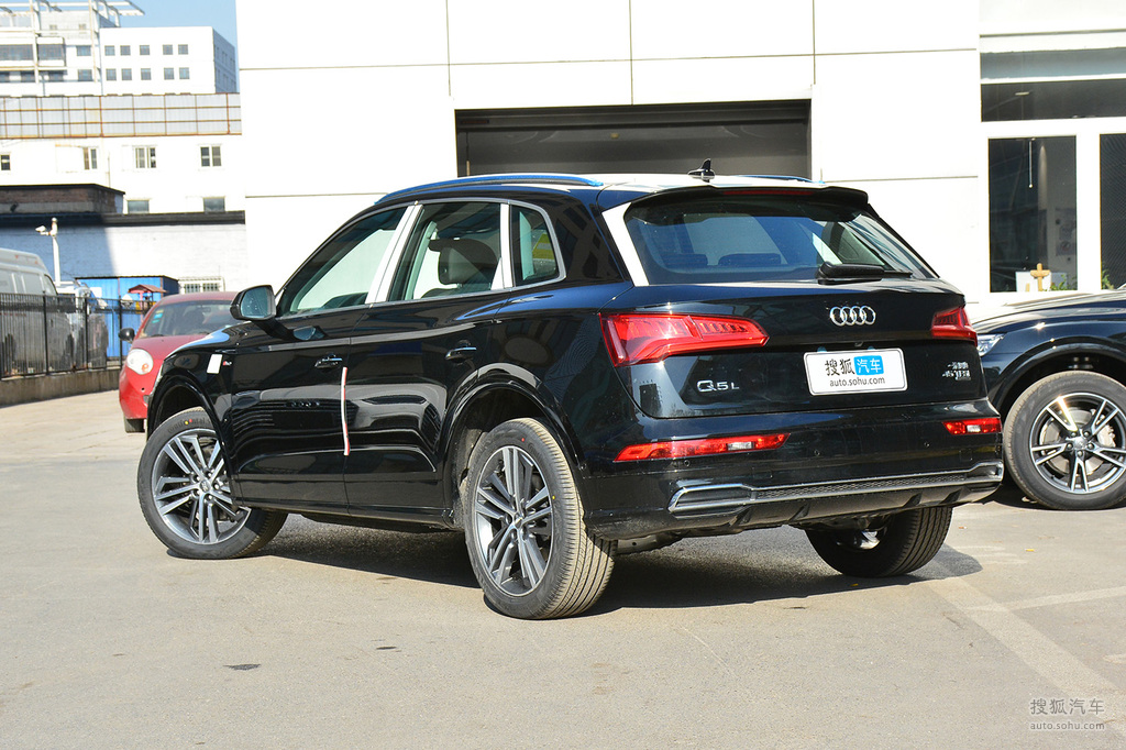 【 奥迪q5l高清图片】_2020款 45 tfsi 尊享运动型_传奇黑_外观_搜狐