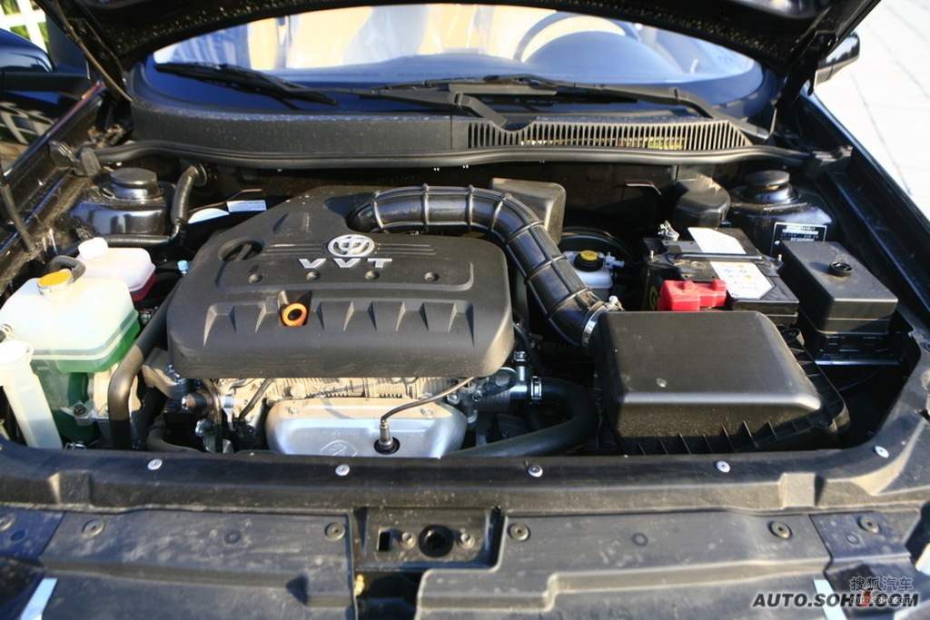 2009款中华骏捷fsv试驾图解 - 发动机特写提示:支持键盘翻页 ←左 右