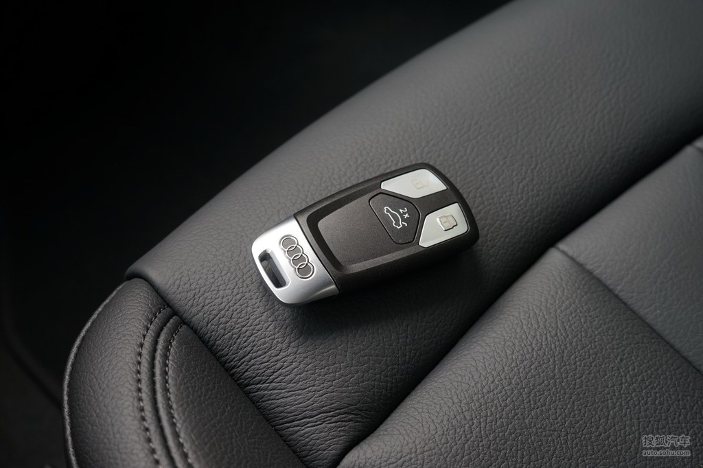 2020款奥迪a5 cabriolet 40 tfsi 时尚型 国vi - 汽车钥匙提示:支持