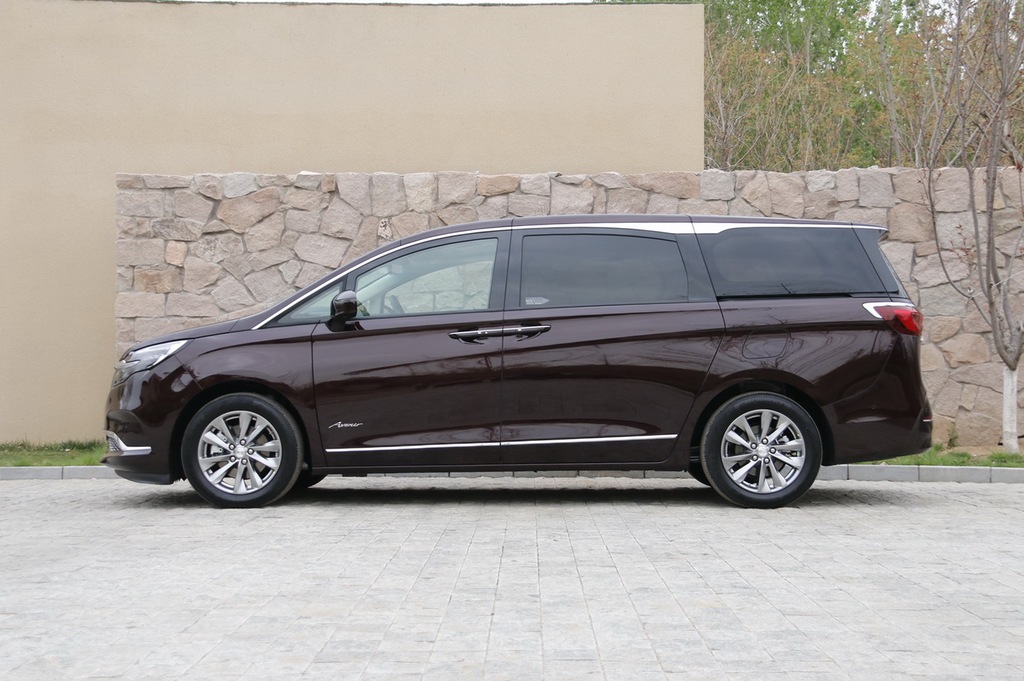 2020款别克gl8avenir六座贤礼版正侧提示支持键盘翻页左右