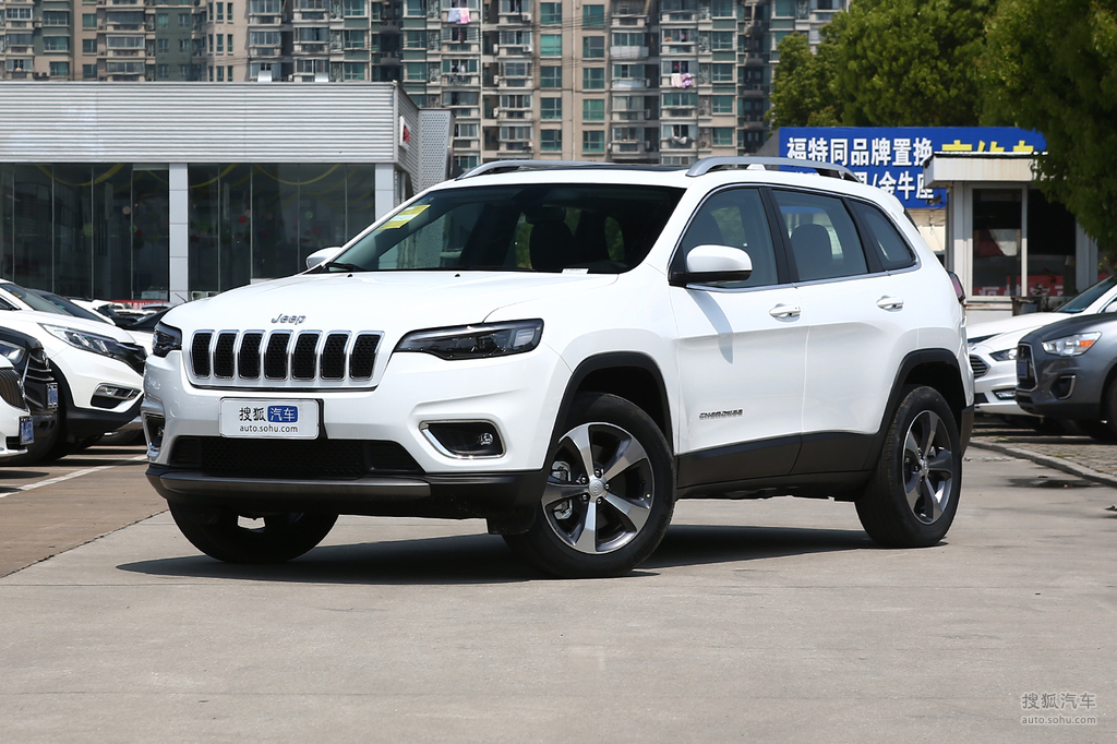 2020款jeep自由光20t四驱精英版