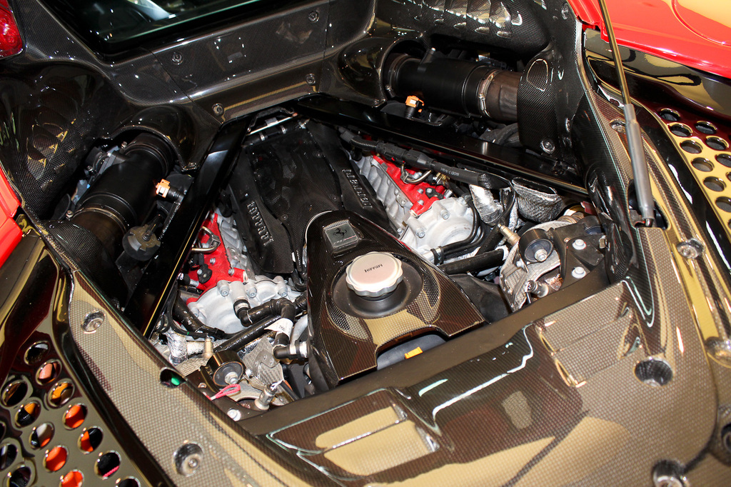 【 法拉利sf90 高清图片】_底盘发动机_搜狐汽车网