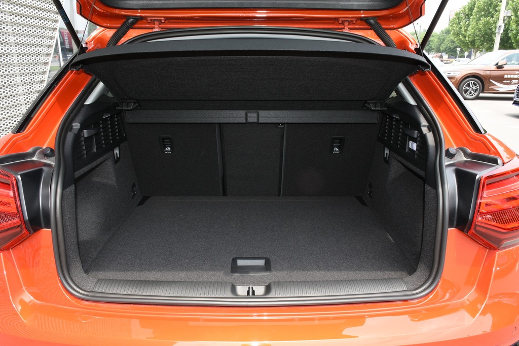 【 奥迪q2l高清图片】_空间展示_搜狐汽车网