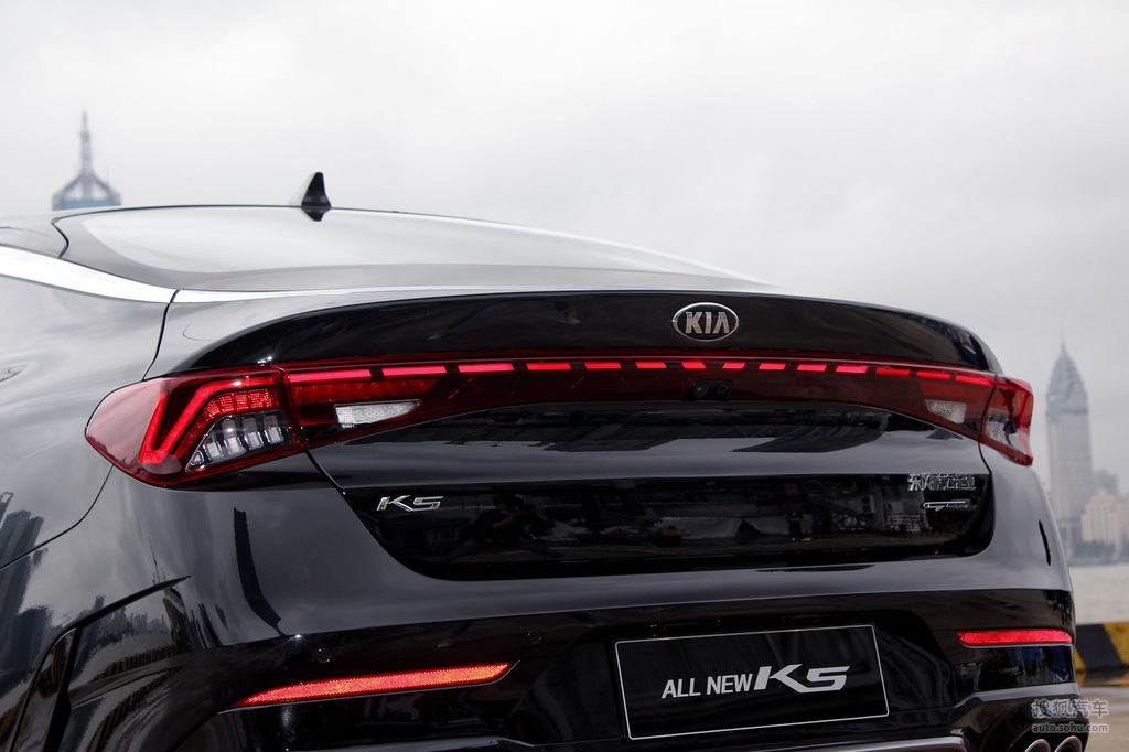 【 起亚k5凯酷高清图片】_极光黑_外观_搜狐汽车网