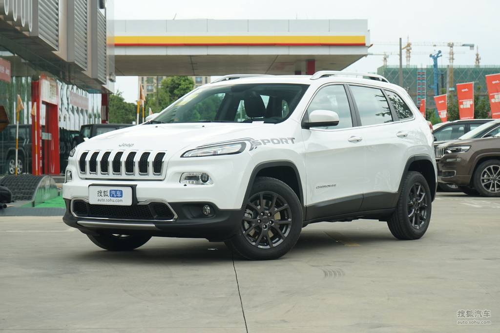 2020款jeep自由光20l两驱经典运动版车前45提示支持键盘翻页左右