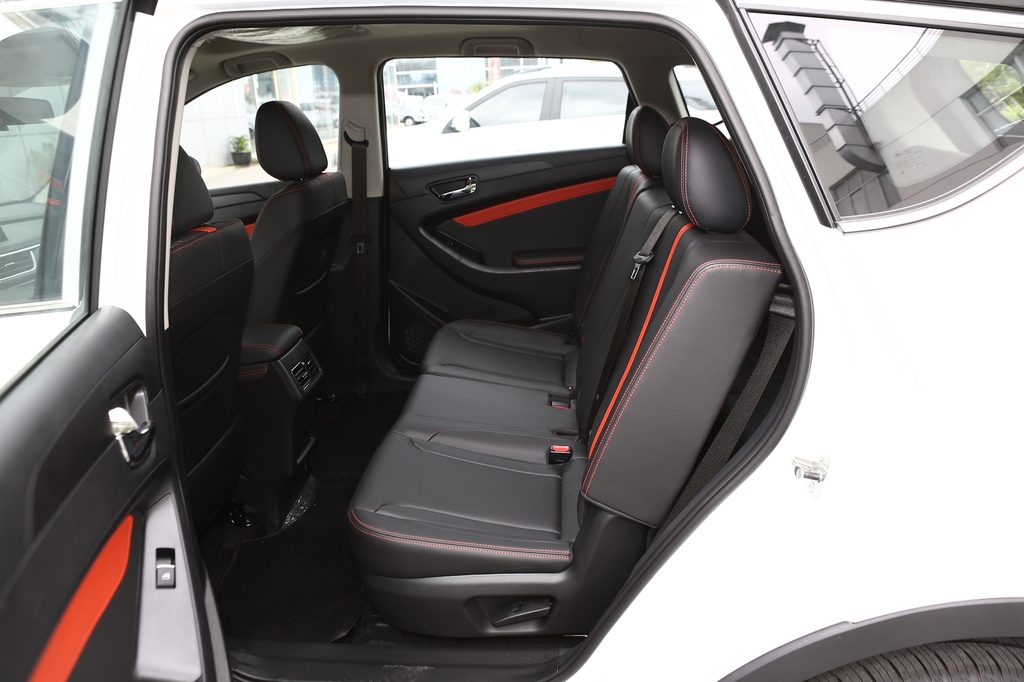 【 东风风光风光580高清图片】_空间展示_搜狐汽车网