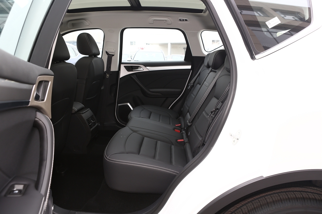 【 哈弗h7高清图片】_空间展示_搜狐汽车网