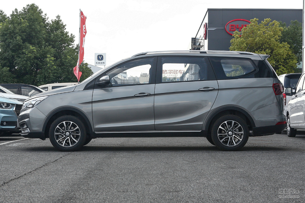 【 宝骏730高清图片】_极光银_外观_搜狐汽车网