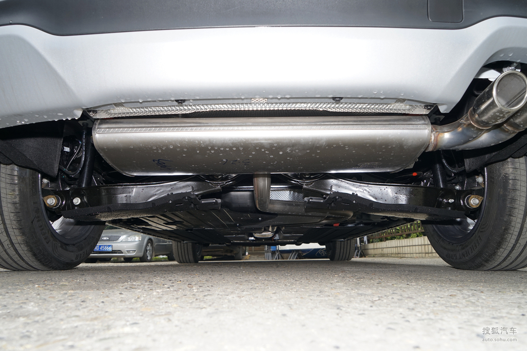 2021款福特福克斯active ecoboost 180 自动劲潮型 - 底盘全景提示