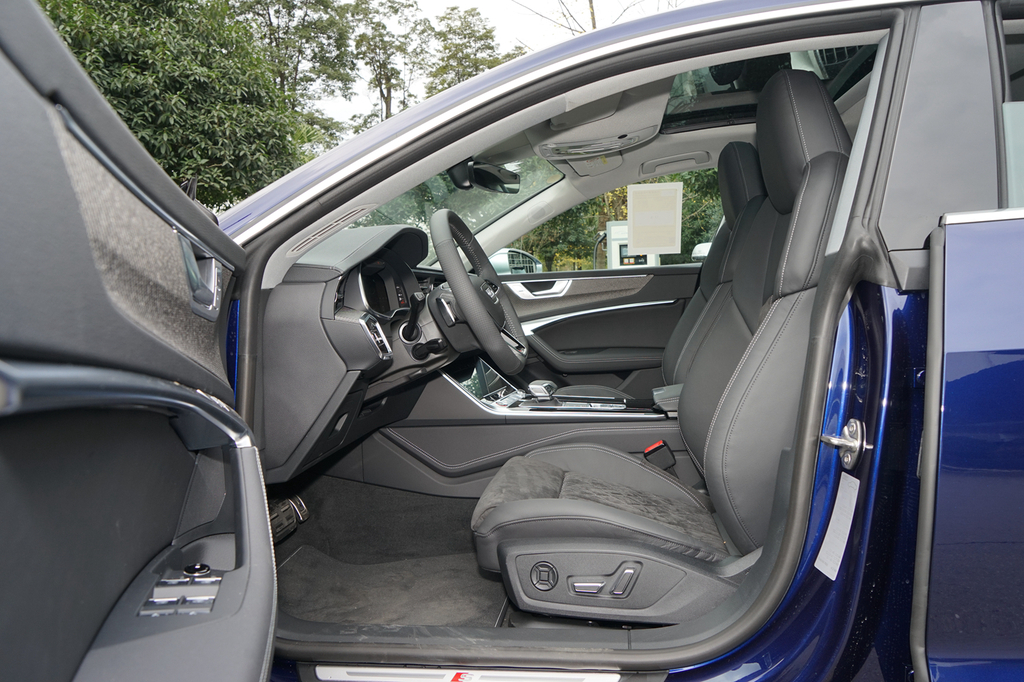 【 奥迪s7 sportback高清图片】_空间展示_搜狐汽车网