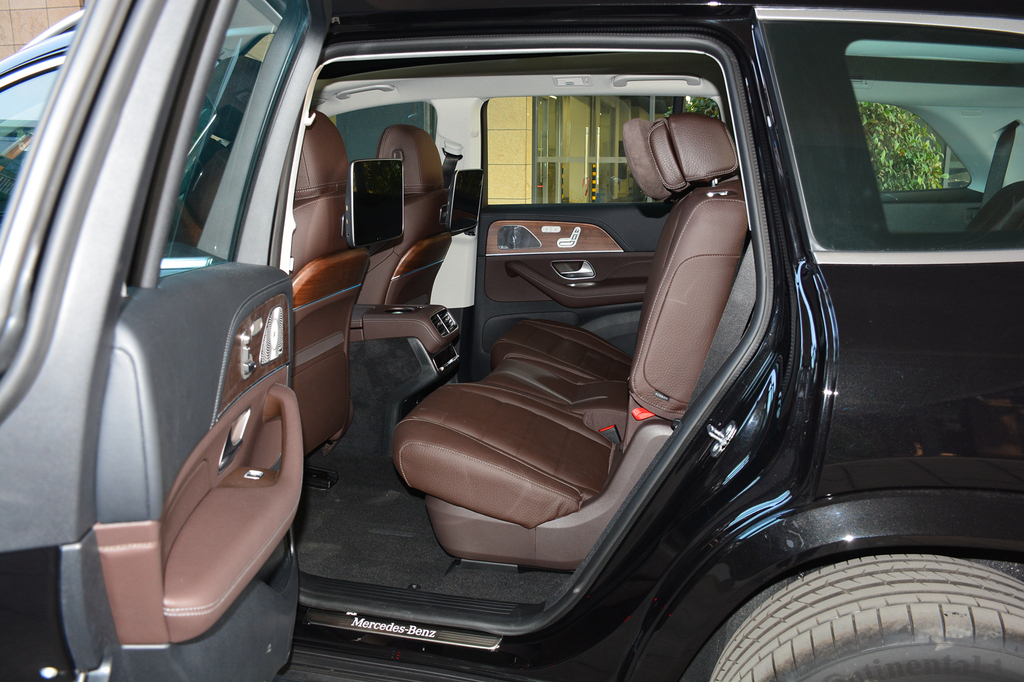 【 奔驰gls级高清图片】_2021款 450 4matic 豪华型_空间展示_搜狐