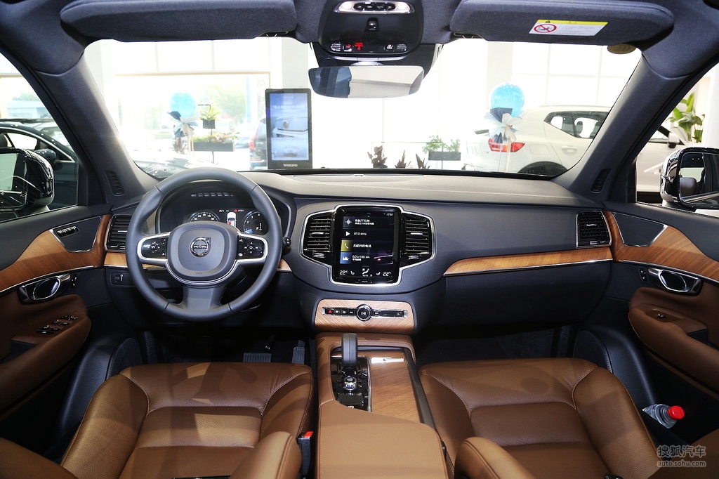 2022款沃尔沃xc90 b5 智行豪华版 5座 - 驾驶席全景提示:支持键盘翻页