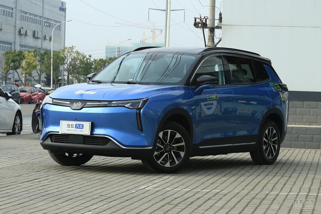 2021款威马汽车w6620kmace极智版