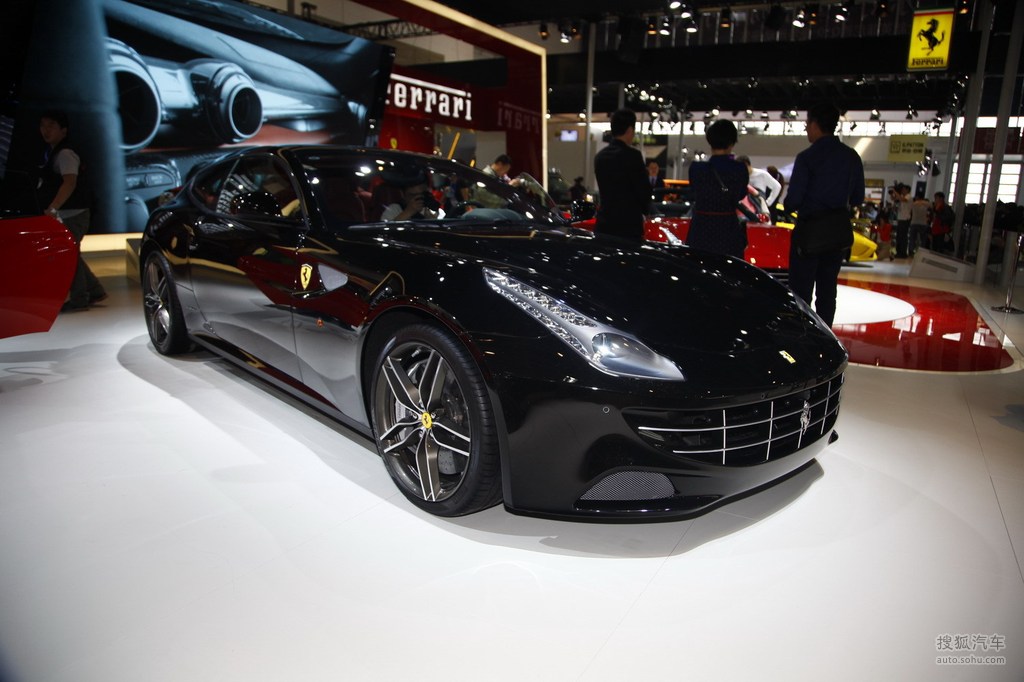 法拉利ff 北京车展实拍