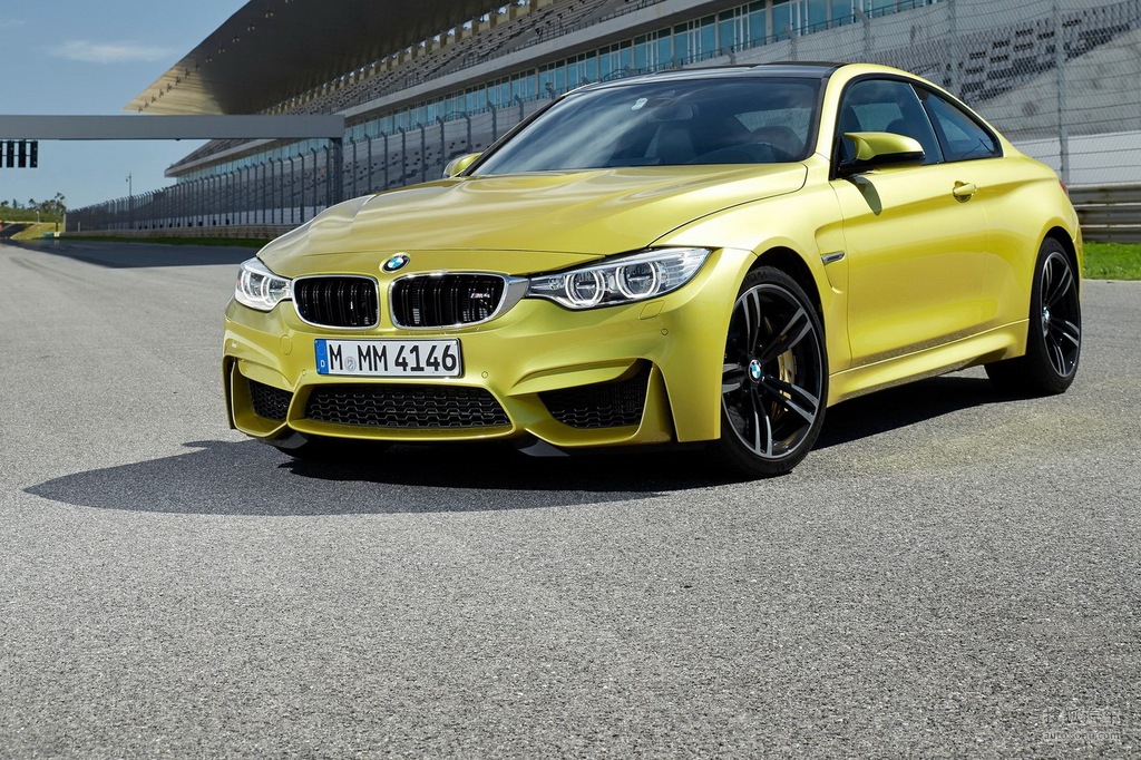 宝马m m4双门 2018款 m4 cs 2016款 m4 gts 2014款 m4 双门轿跑车  选