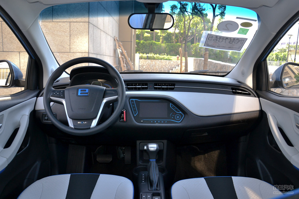 【 荣威e50高清图片】_2012款 基本型_双色内饰_内饰_搜狐汽车网