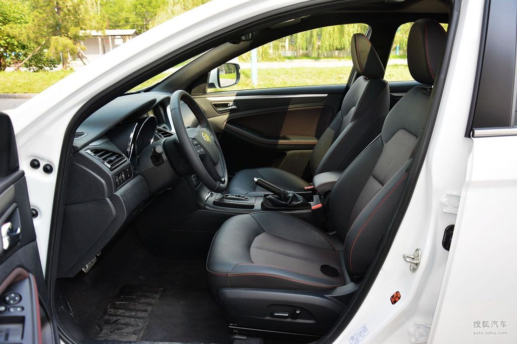 【 奔腾b70高清图片】_2014款 1.