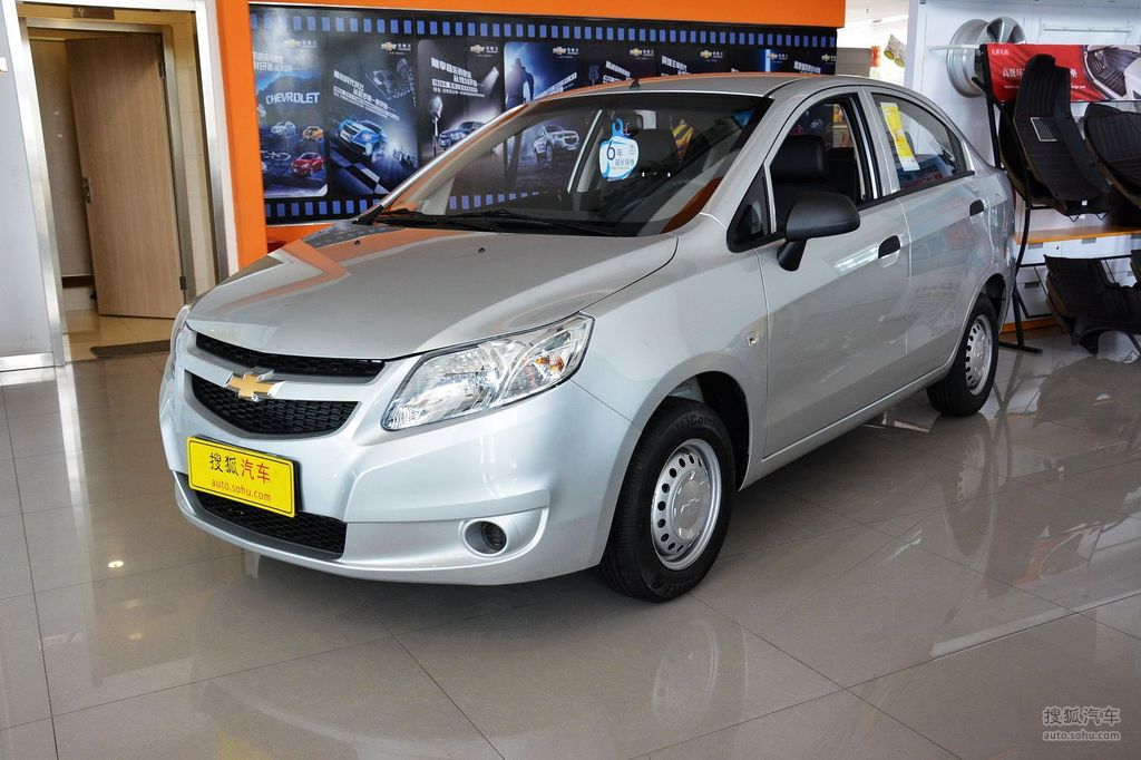 雪佛兰赛欧三厢