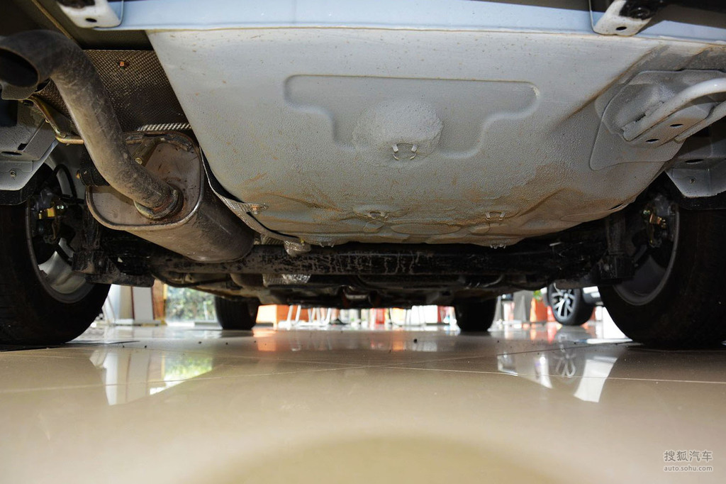 【 中华h330高清图片】_底盘发动机_搜狐汽车网