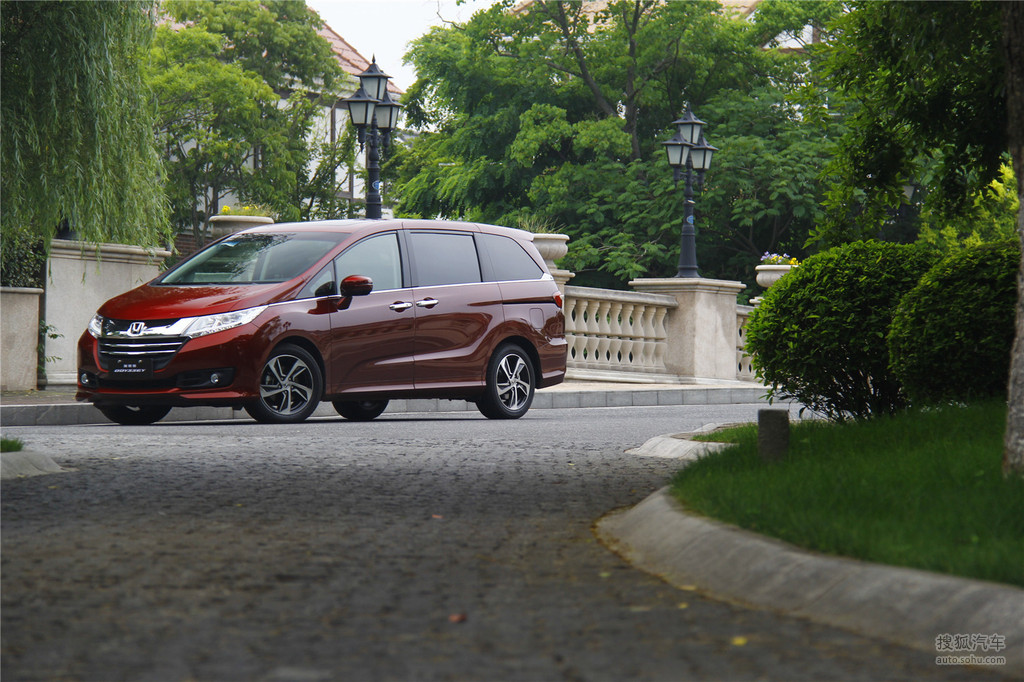 奥德赛2.4l至尊版试驾