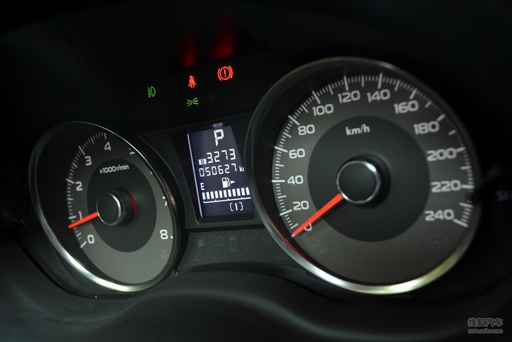 【 斯巴鲁森林人高清图片】_内饰_搜狐汽车网