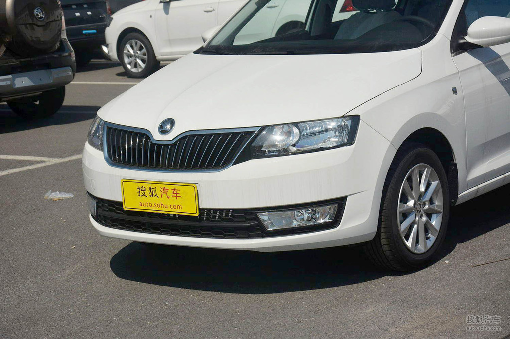 2015款斯柯达昕锐1.6l自动智选型