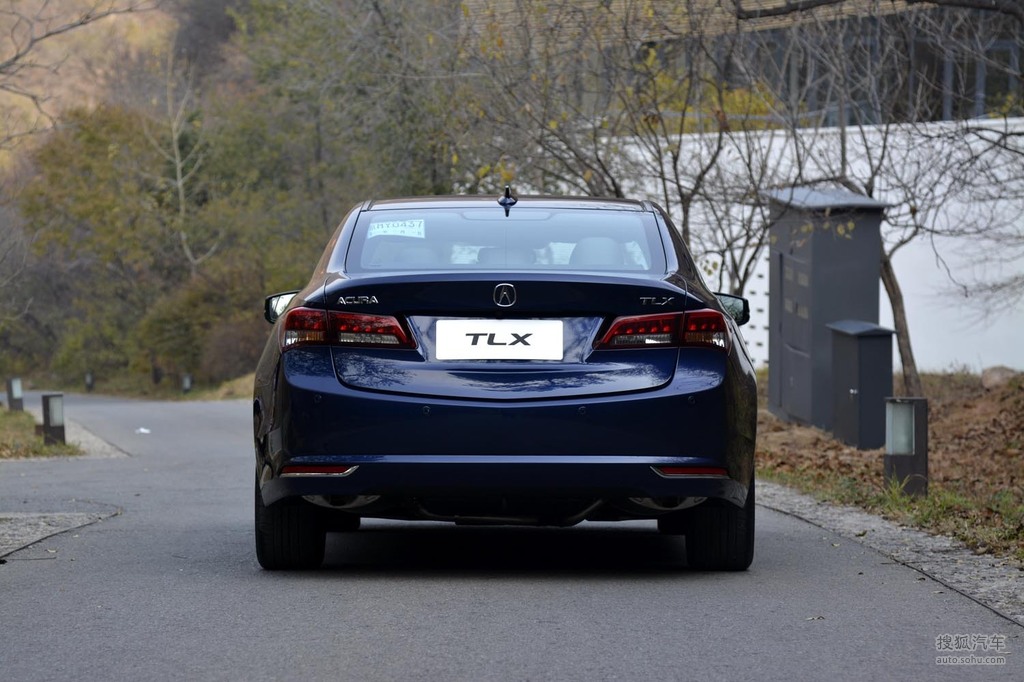 謳歌tlx