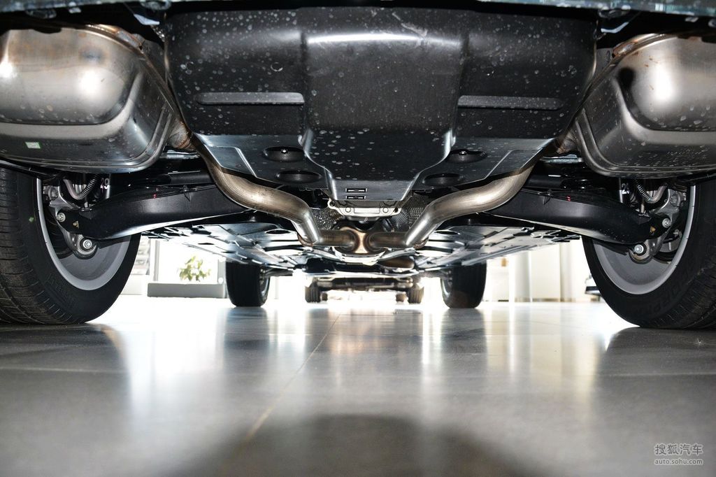 【 奔驰glk级高清图片】_底盘发动机_搜狐汽车网