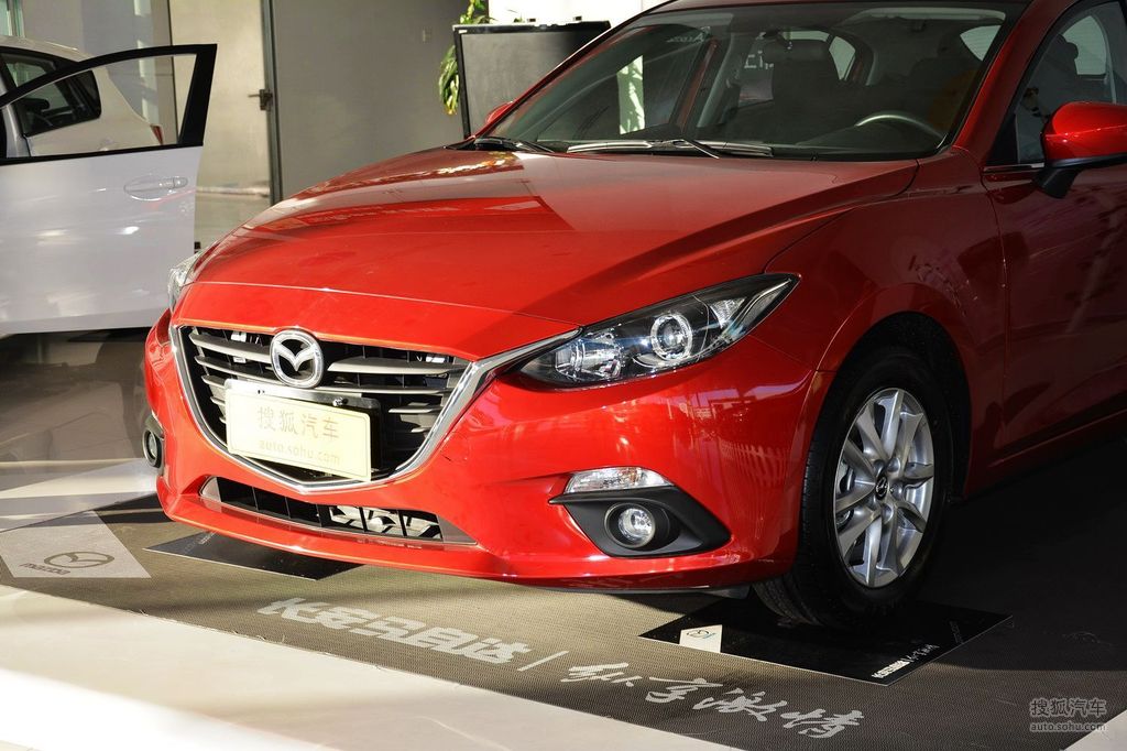 马自达mazda3axela昂克赛拉 两厢