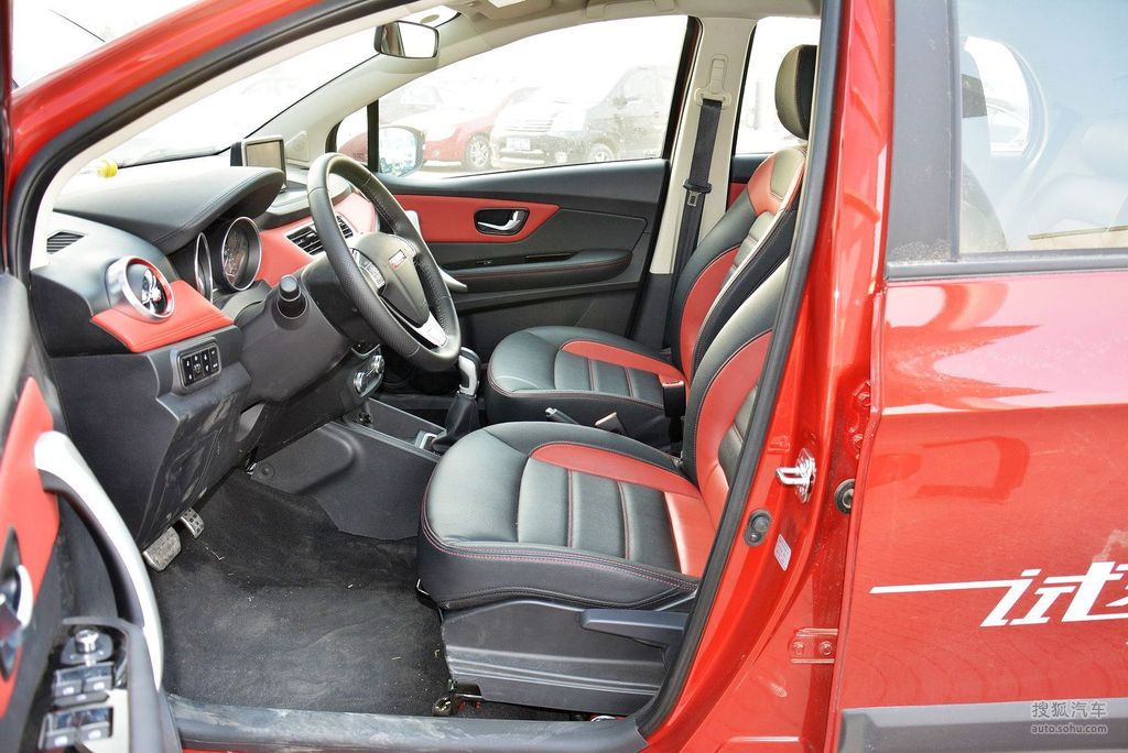 【 哈弗h1高清图片】_红黑内饰_内饰_搜狐汽车网