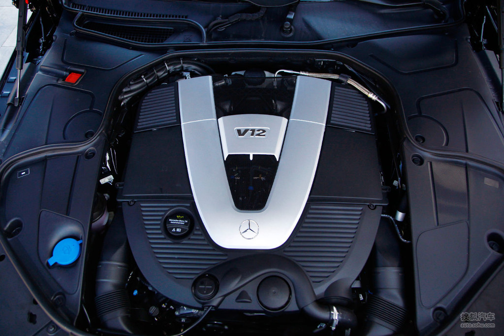 2015款梅赛德斯迈巴赫s600静态体验实拍发动机特写提示支持键盘翻页