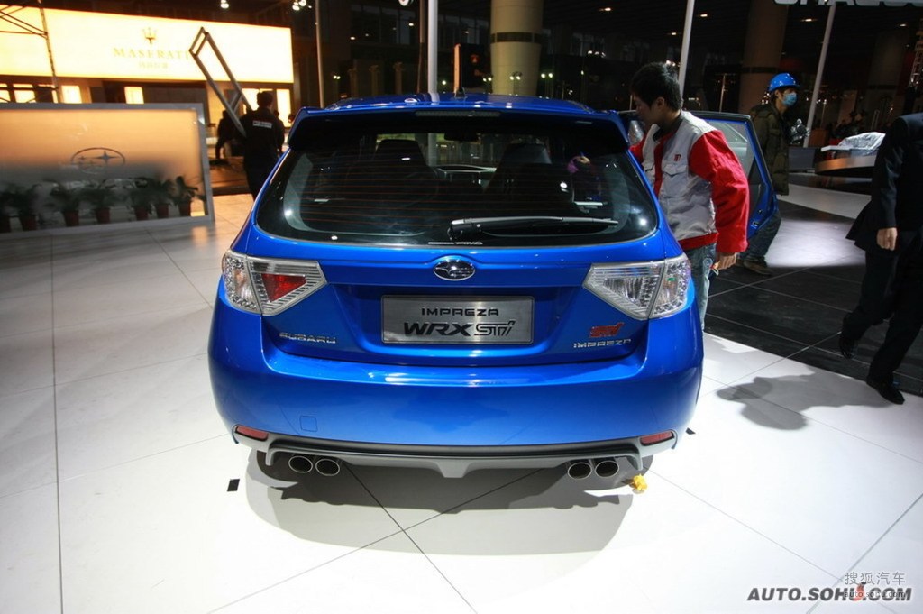 斯巴鲁翼豹两厢