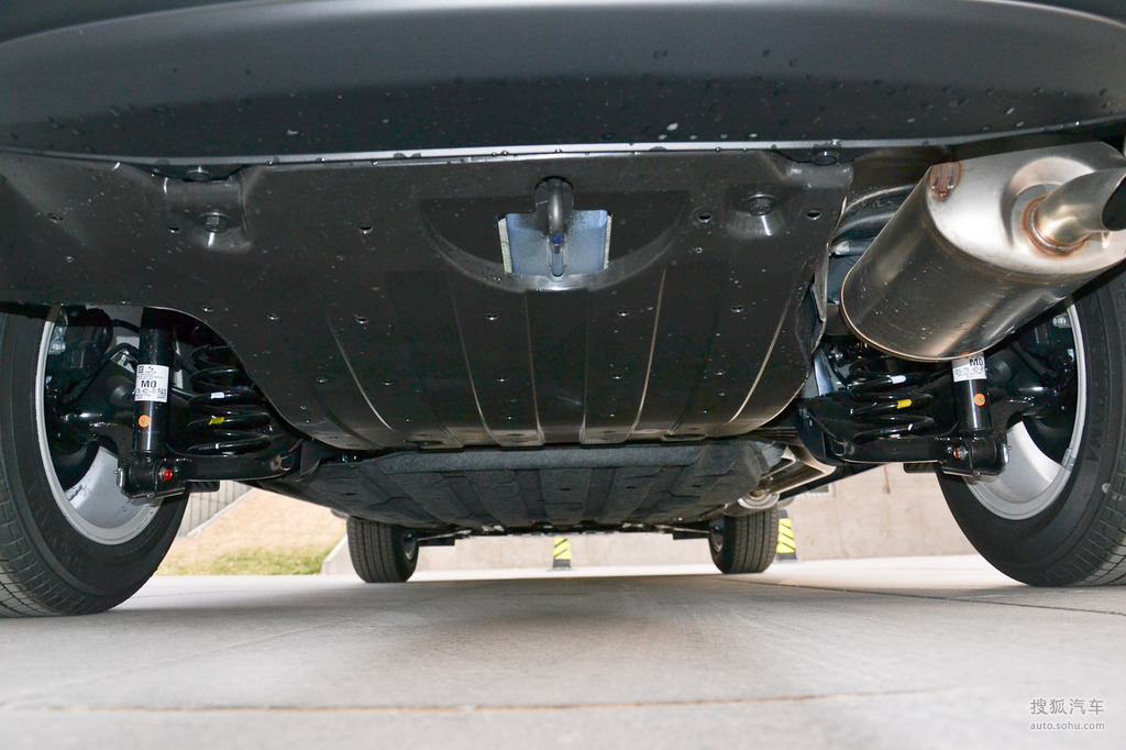 2015款本田缤智15lcvt两驱舒适型