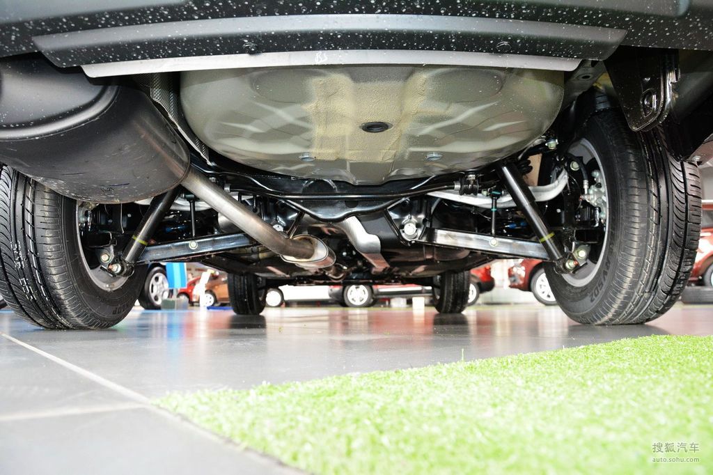 【 东风日产启辰t70高清图片】_底盘发动机_搜狐汽车网