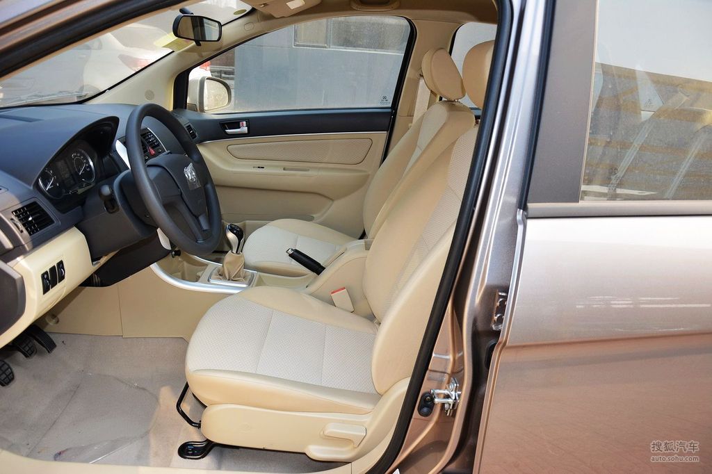 北汽绅宝d20 两厢