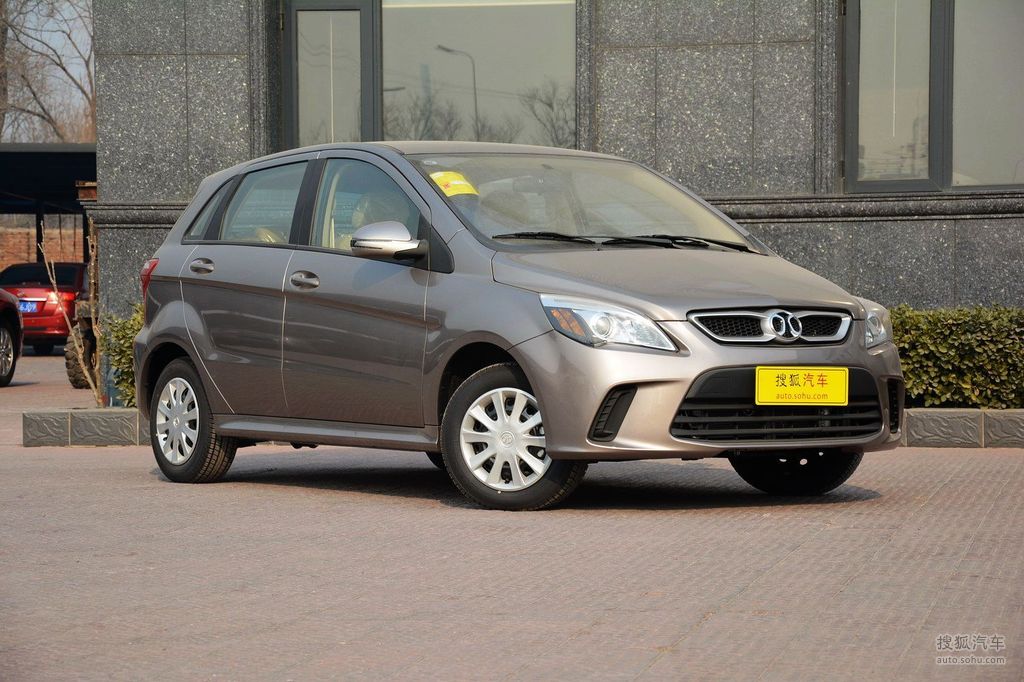 【 北汽绅宝d20 两厢高清图片】_香榭丽舍金_外观_搜狐汽车网