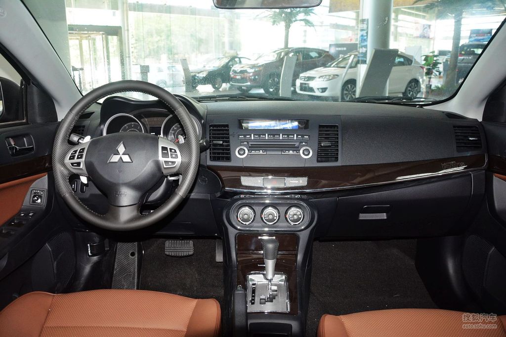 【 三菱风迪思高清图片】_浅色内饰_内饰_搜狐汽车网