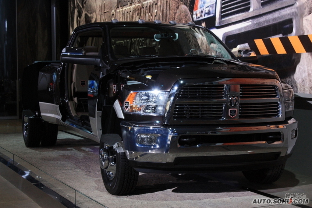 【 道奇ram高清图片】_2010款道奇ram皮卡北美车展实拍_搜狐汽车网