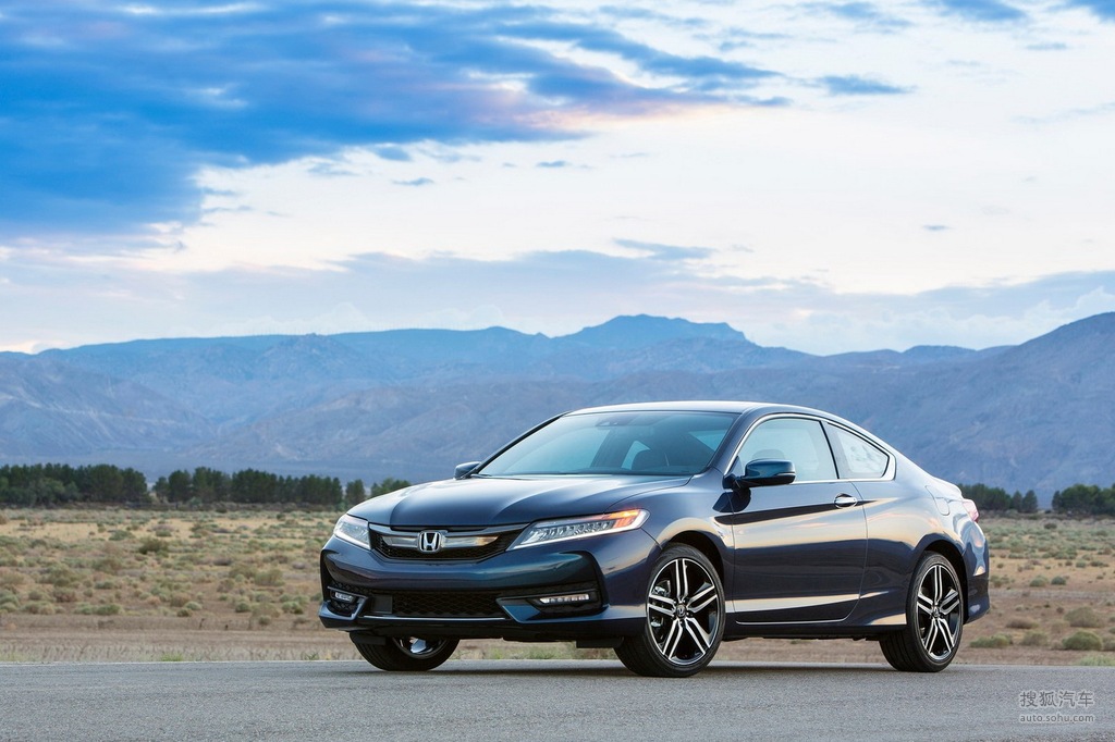 2016款本田雅阁coupe