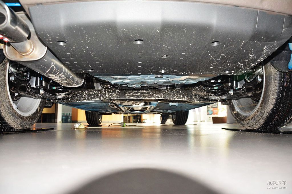 【 纳智捷优6 suv高清图片】_底盘发动机_搜狐汽车网