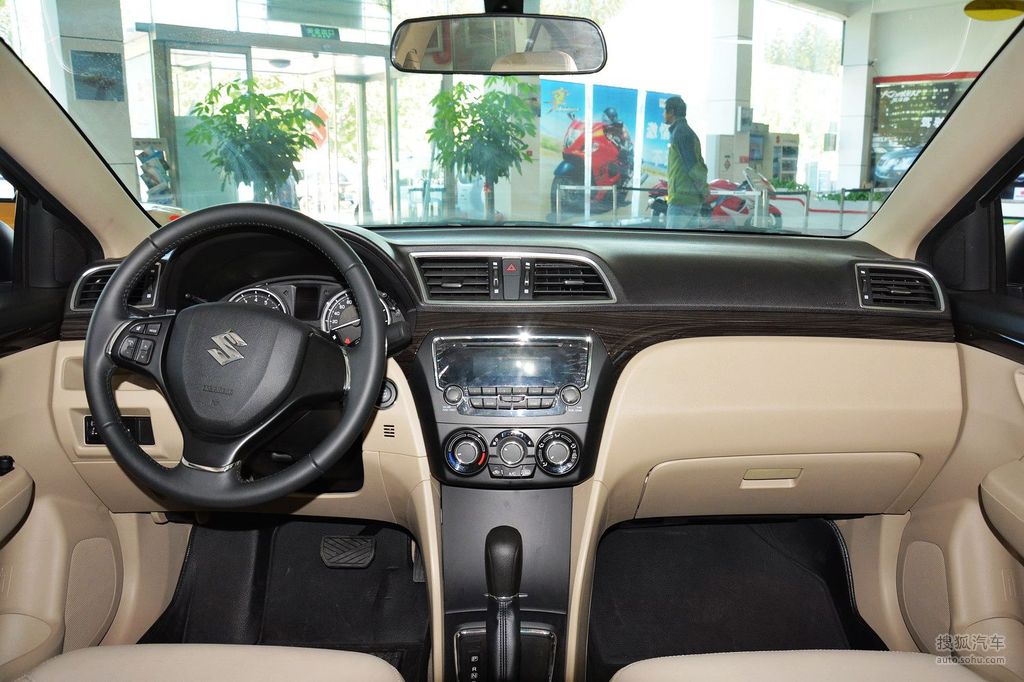 【 铃木启悦高清图片】_浅色内饰_内饰_搜狐汽车网