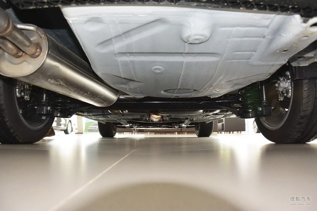 【 大众宝来高清图片】_底盘发动机_搜狐汽车网