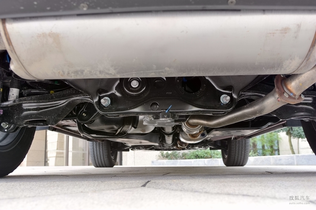 【 讴歌rdx高清图片】_底盘发动机_搜狐汽车网