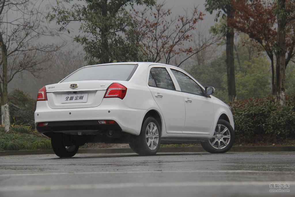 【 吉利金刚高清图片】_冰晶白_外观_搜狐汽车网