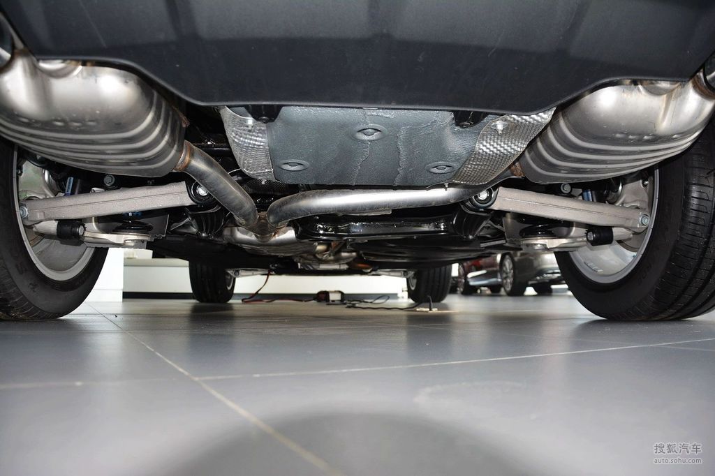 【 奥迪q5高清图片】_2016款 40 tfsi 舒适型_底盘发动机_搜狐汽车网