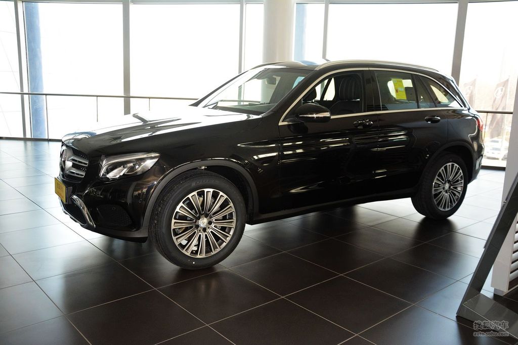 【 奔驰glc级高清图片】_2016款 glc 260 4matic 动感型_曜岩黑_外观