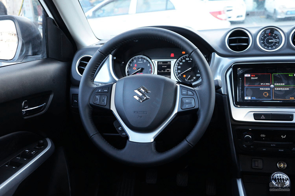 【 铃木维特拉高清图片】_黑色_内饰_搜狐汽车网