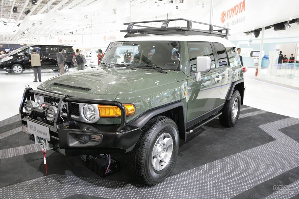 丰田fj酷路泽车展实拍